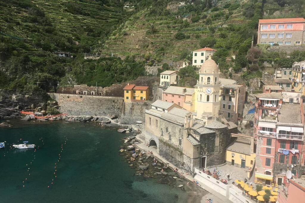 The Honeymooners' Paradise Suite Vernazza Exterior photo