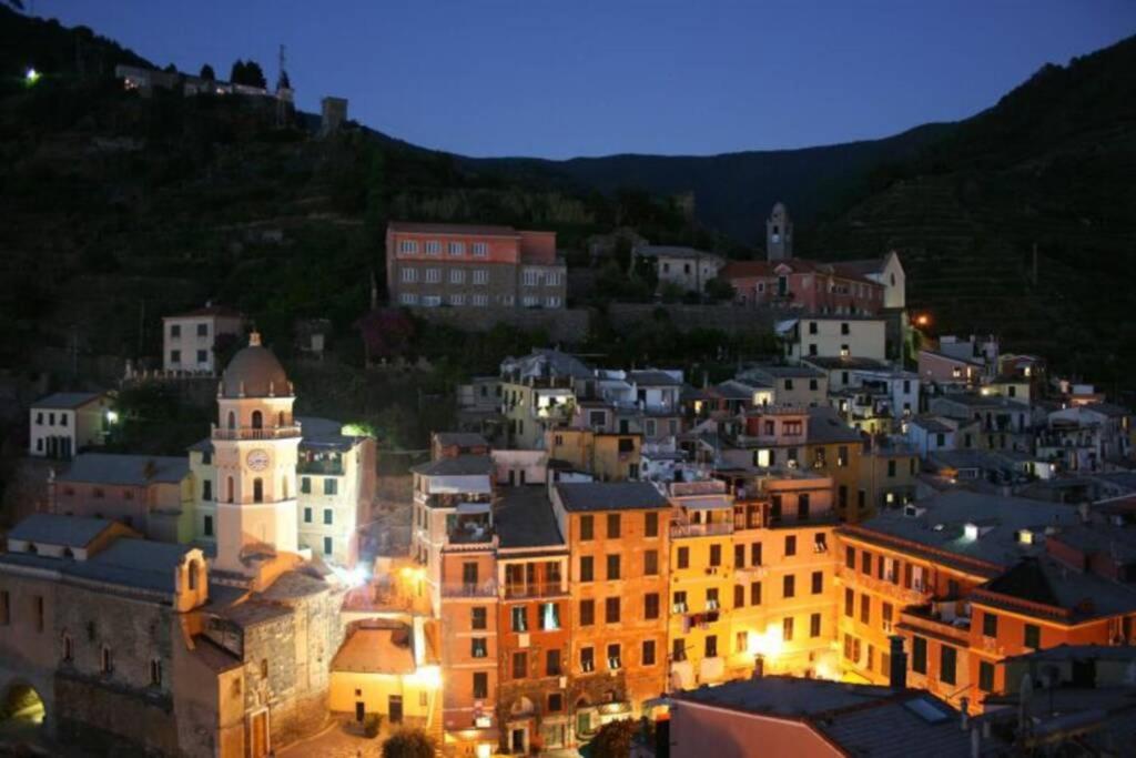 The Honeymooners' Paradise Suite Vernazza Exterior photo